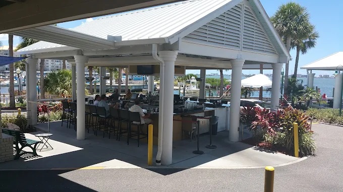 Bon Appétit Restaurant & Marina Bar