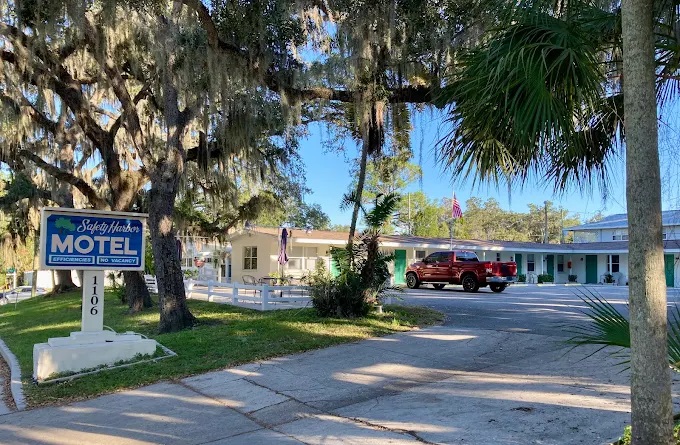 Safety Harbor Motel